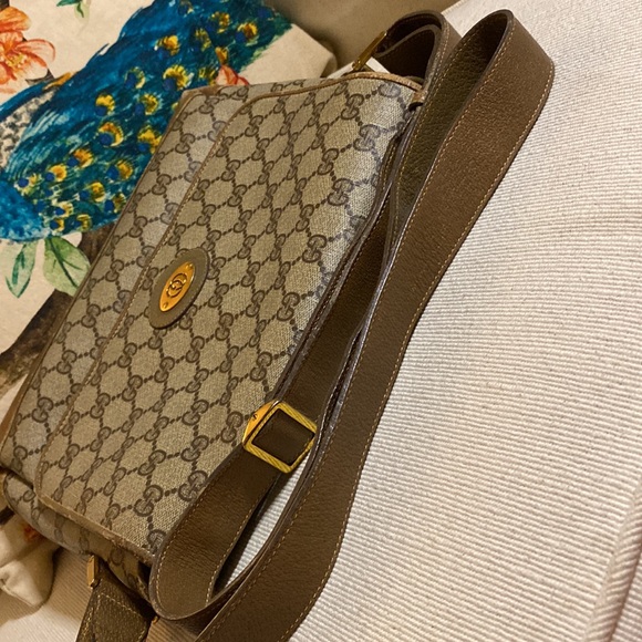Gucci Vintage Crossbody Bag - Picture 12 of 14